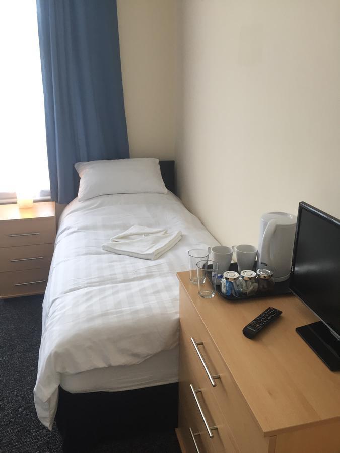 Southend Central Hotel - Close To Beach, City Centre, Train Station & Southend Airport Экстерьер фото