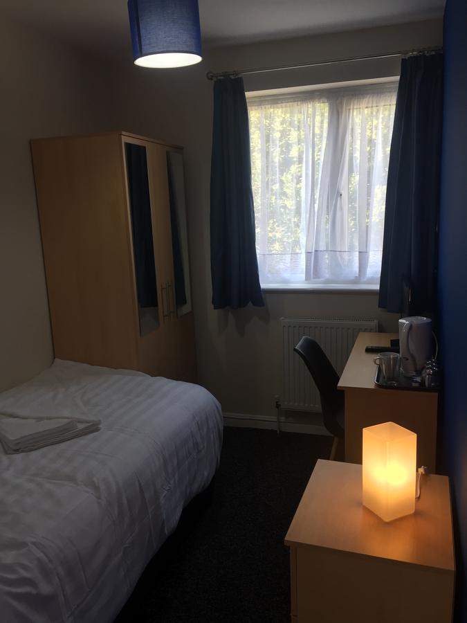 Southend Central Hotel - Close To Beach, City Centre, Train Station & Southend Airport Экстерьер фото